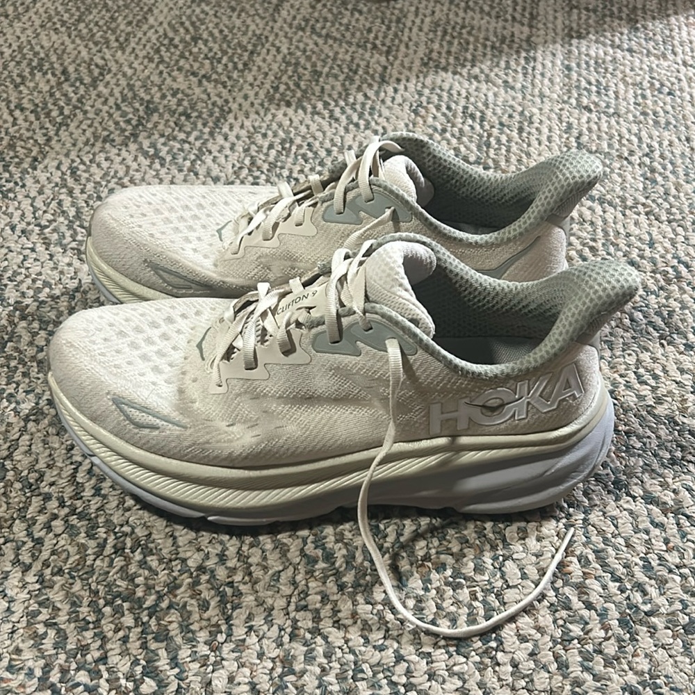 Hoka Clifton 9